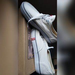 Levi's Canvas Shoes